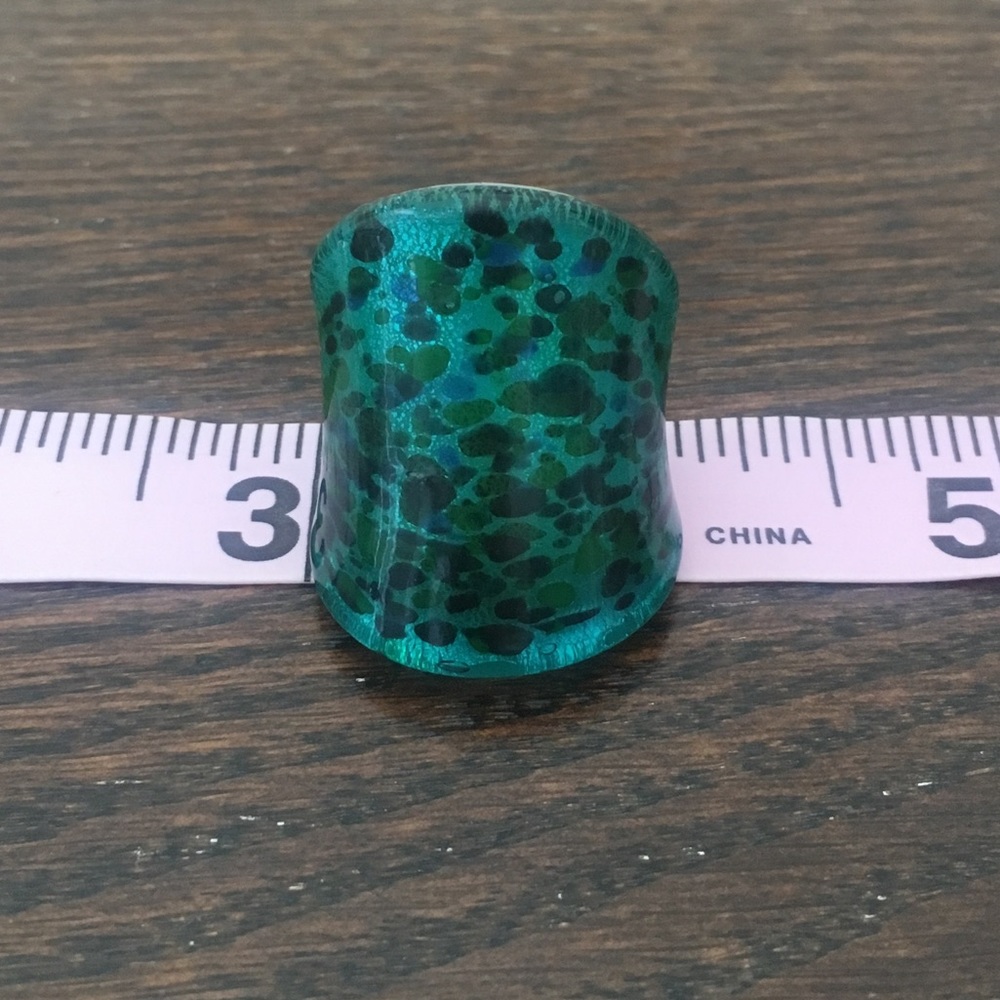 Green Ring - Picture 7 of 8